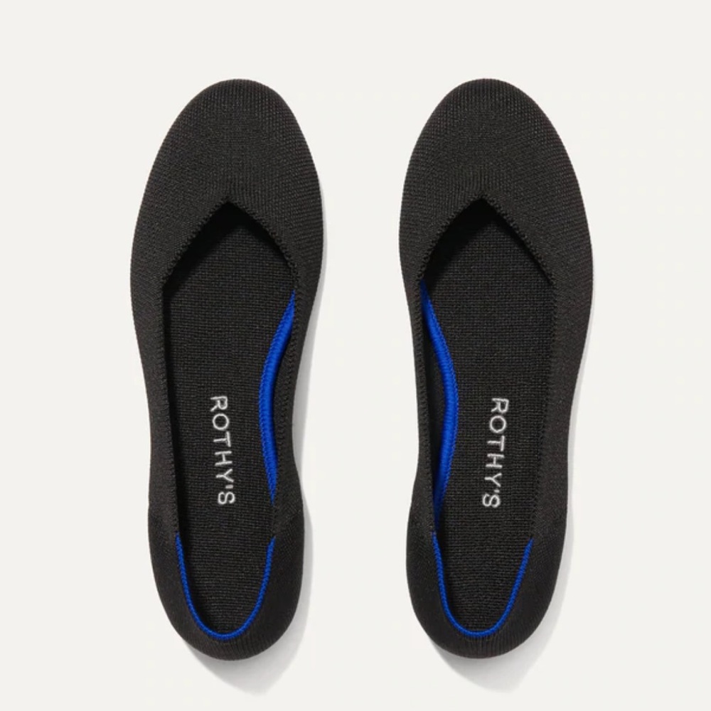 Rothys🔴The flat Classic black flats size  9.5